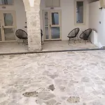 Old Town Mansion بيت ضيافة ليماسول