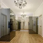 بيت ضيافة Old Town Mansion 4*