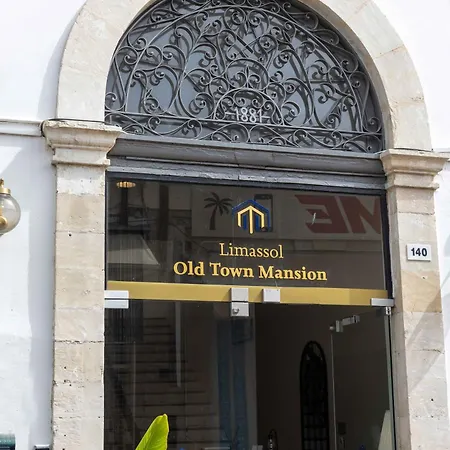 Guest house Old Town Mansion 3*