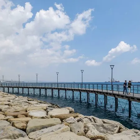 Old Town Mansion - Steps To The Sea , Marina And Center Limisso